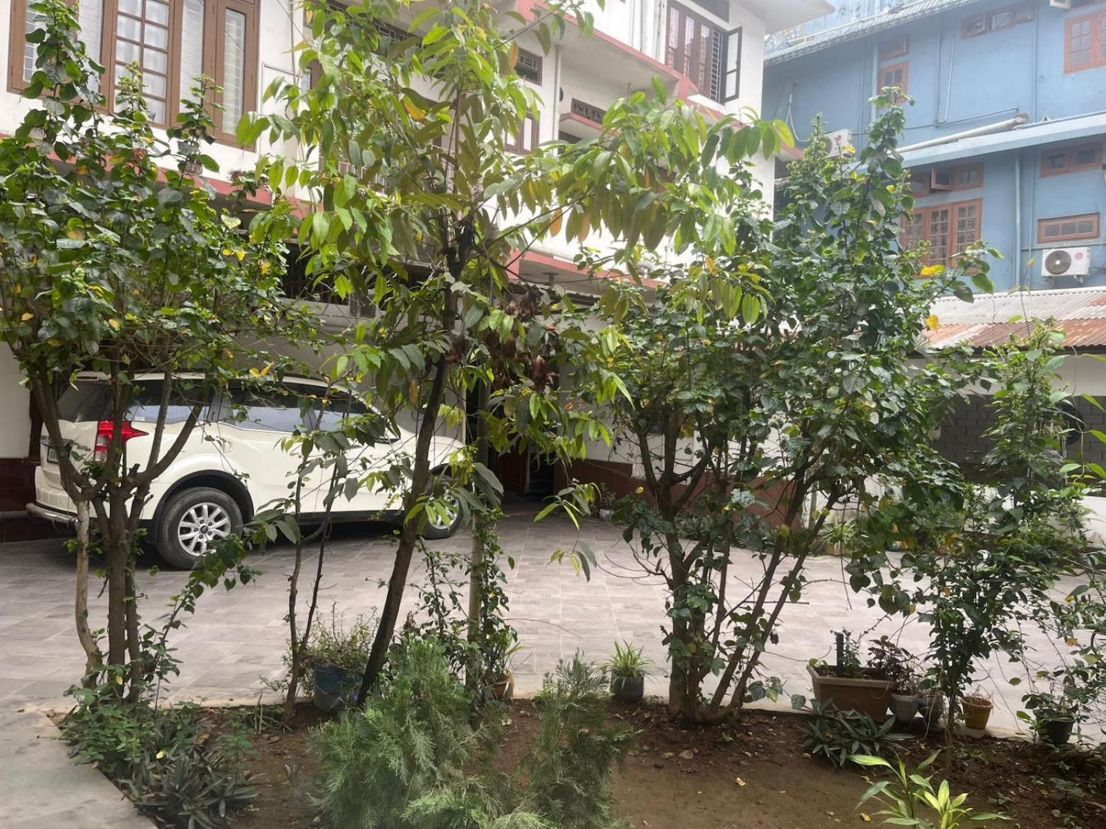 Amazing Homestay Guwahati Exterior foto